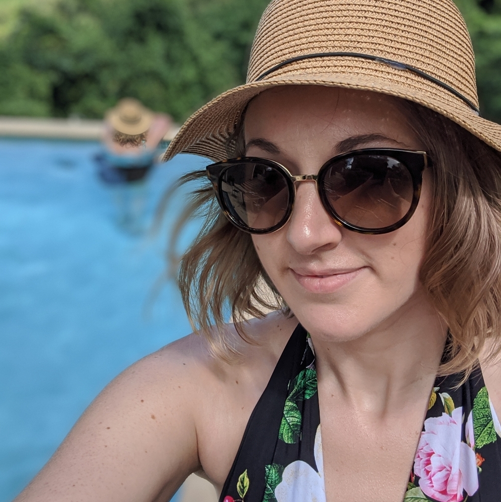 Meet your Posher, Lauren